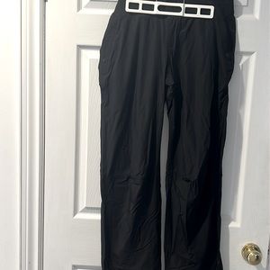 Lululemon Dog walker pants. Lined